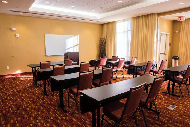 Courtyard by Marriott Lubbock Downtown / University Area