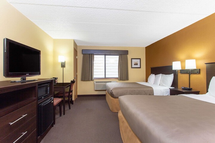 Room 43 of 81