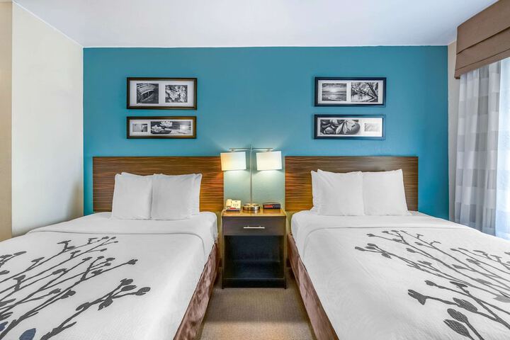 Room 8 of 29