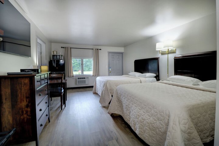 Room 44 of 59