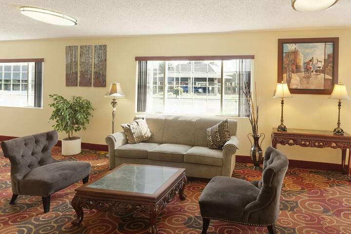 Hotel Interior 8 of 40