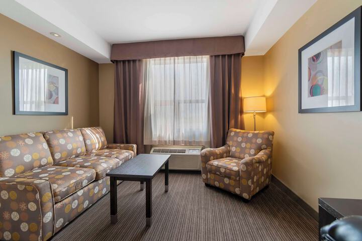 Room 35 of 40