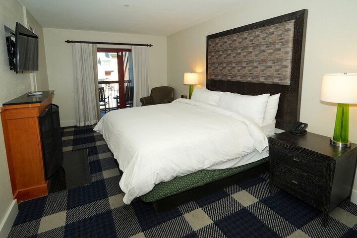 Heavenly Village Condos - Grand Residence