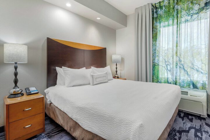 Fairfield Inn & Suites by Marriott Houston Conroe / Woodlands