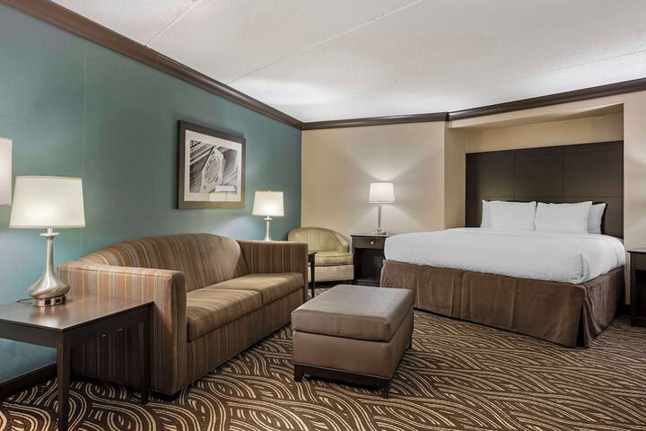 Kingston Regency Inn
