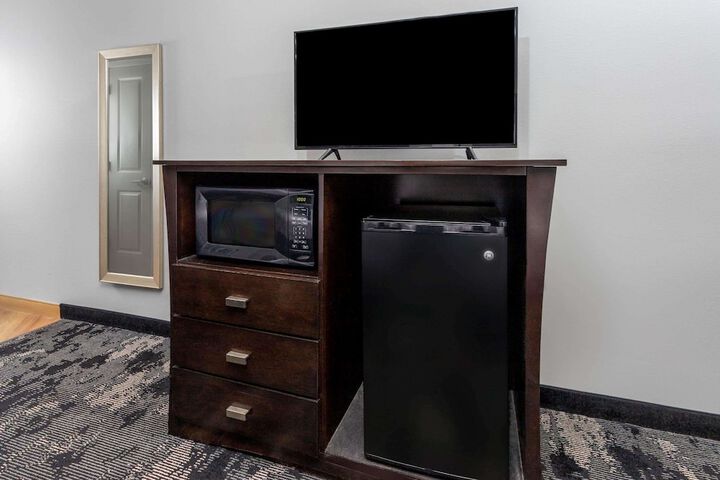 Room 10 of 30