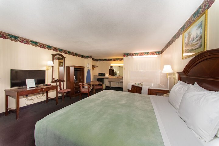 Room 12 of 34