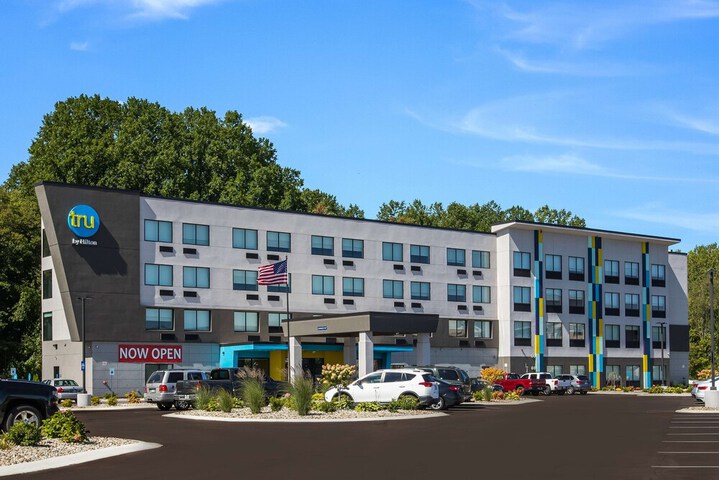 Tru by Hilton Saint Joseph