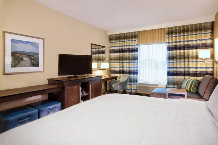 Hampton Inn & Suites Baltimore / Aberdeen