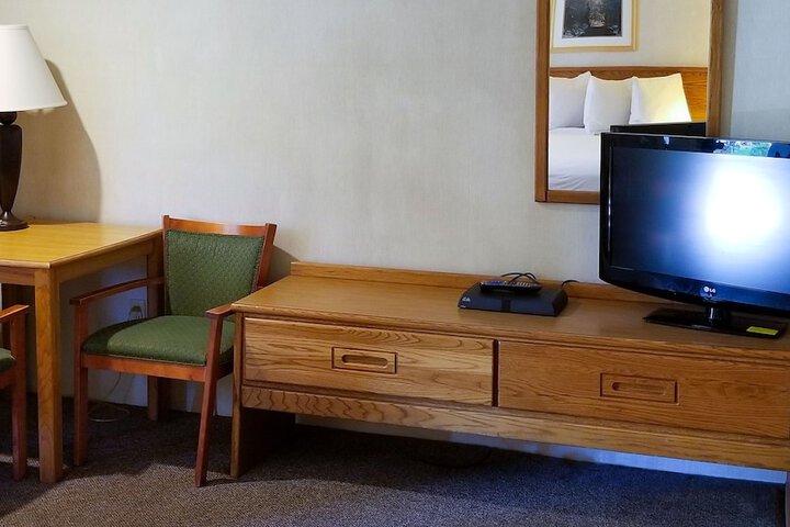 Magnuson Hotel Ely