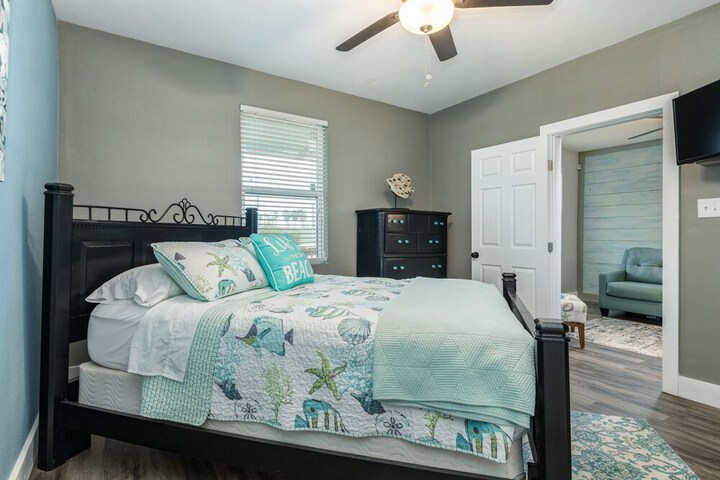 Room 9 of 26