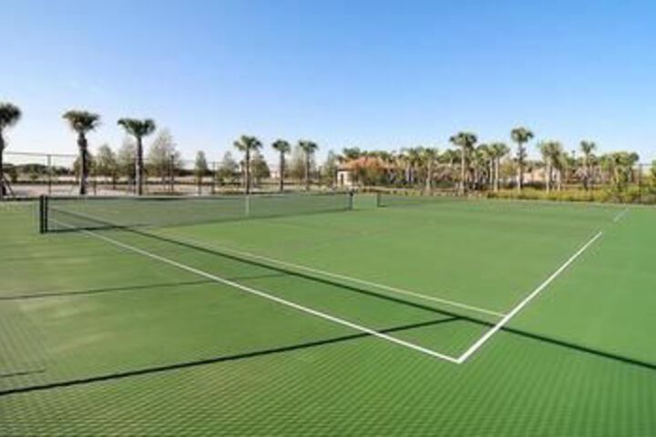 SPACIOUS 10 Bedroom Holiday home by Follow the sun vacation Rentals