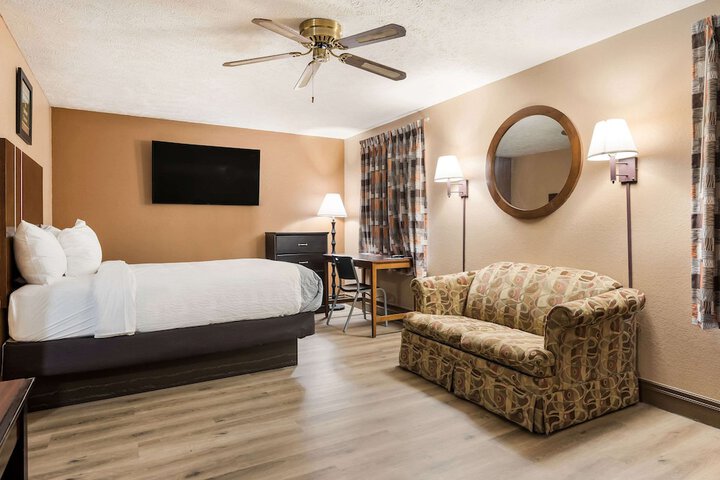 Room 21 of 41
