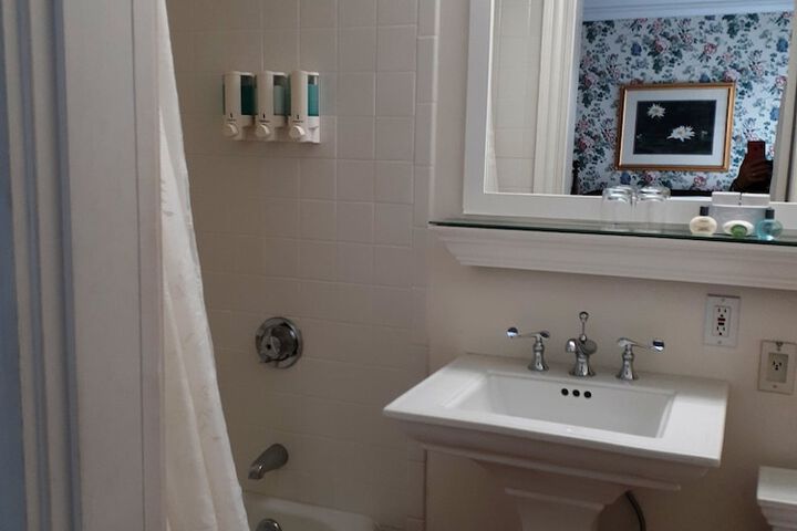 Room 44 of 81