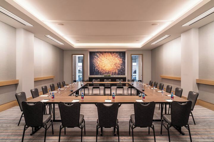 Loews Arlington