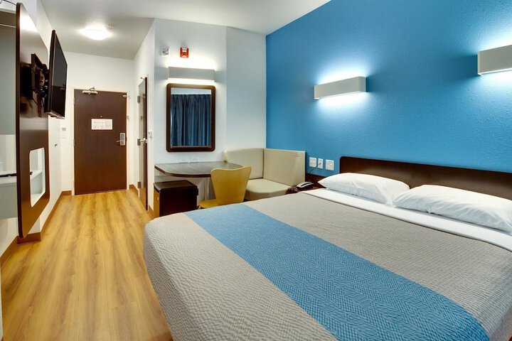 Motel 6 Poplar Bluff MO