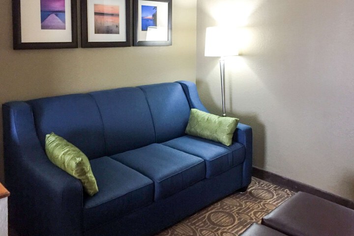Room 50 of 87