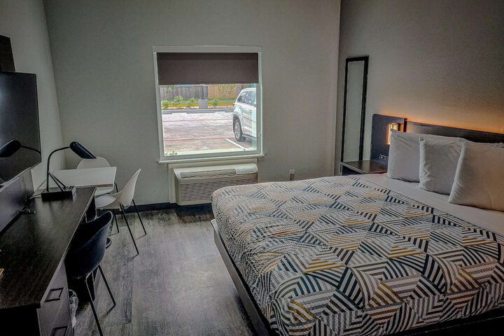 Room 37 of 52