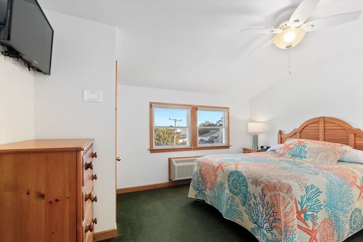 Ocracoke Harbor Inn