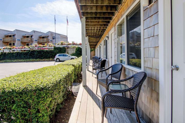 Aspinquid Resort