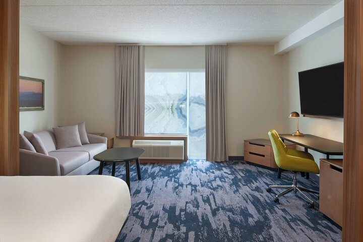 Room 9 of 32