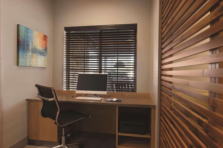 Country Inn & Suites by Radisson Green Bay North