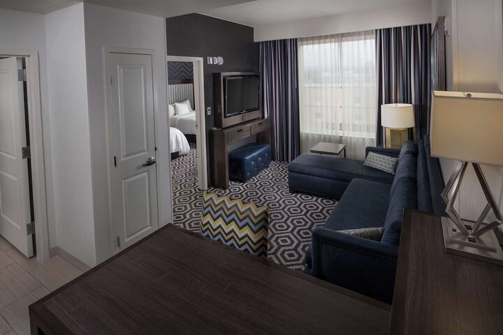 Room 16 of 48