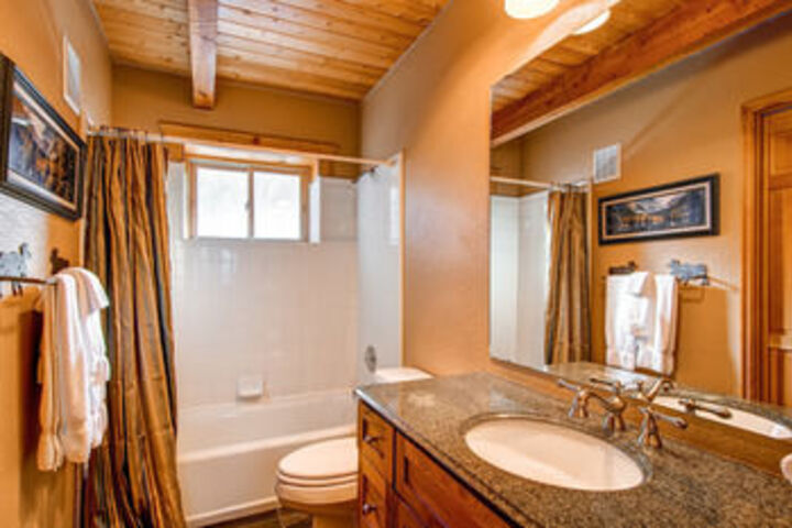 Snowshoe Retreat Boreas Pass by Pinnacle Lodging