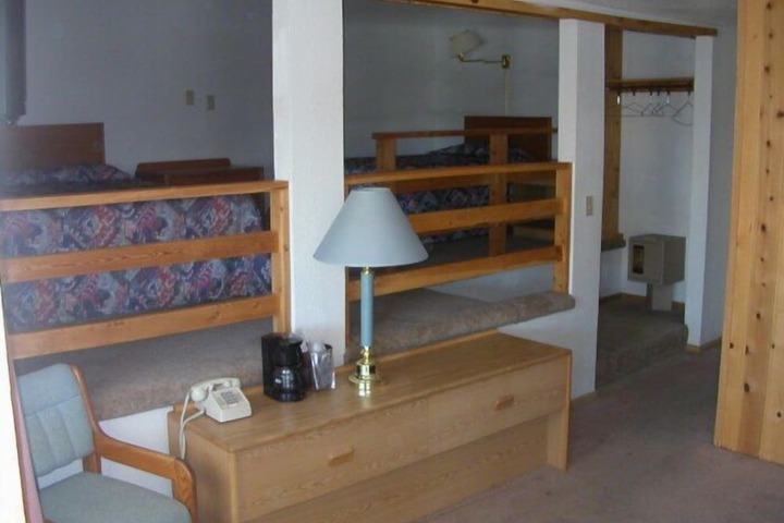 Room 18 of 46