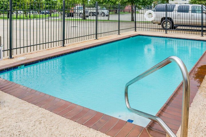 Pool 5 of 30