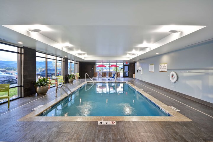 Pool 8 of 41