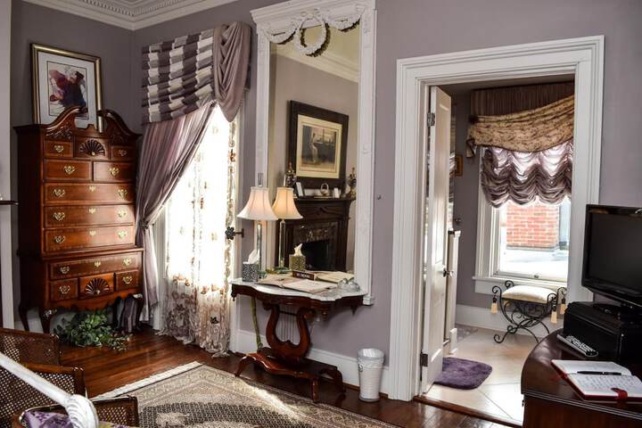 Room 61 of 76