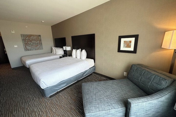 Room 30 of 49