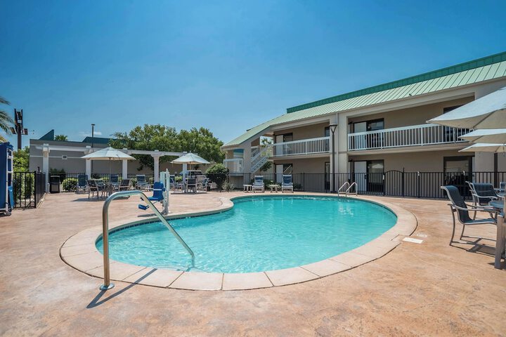 Best Western Flagship Inn