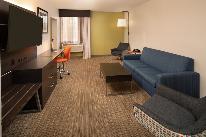 Room 17 of 48