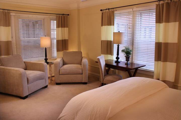 Room 43 of 62