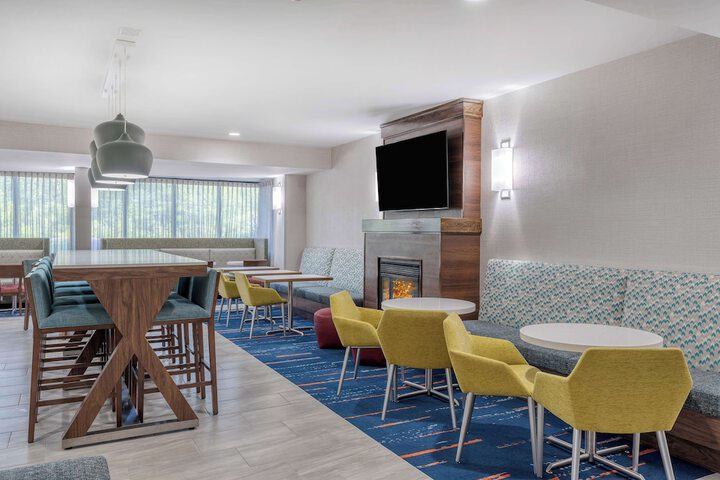 Hampton Inn New Philadelphia