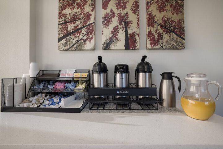Breakfast/Coffee Service 34 of 35