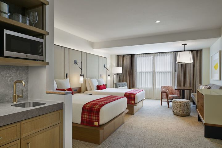 Room 18 of 60