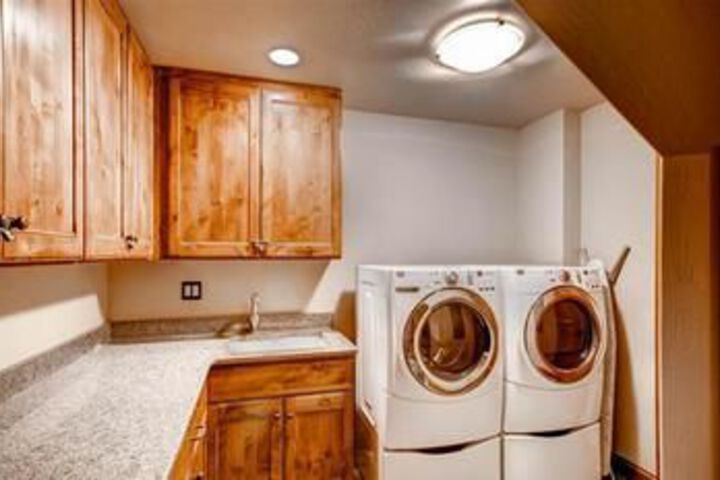 Moose Lodge Highlands Area by Pinnacle Lodging