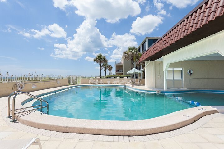 Pool 9 of 33