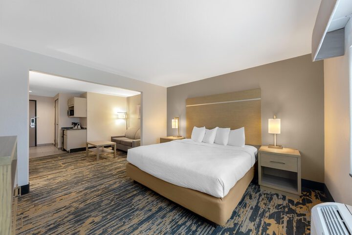 Best Western Plus Killeen / Fort Hood Hotel & Suites