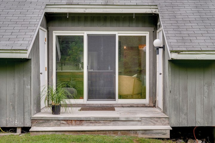Mid-century Tenney Mountain Condo Near Hiking