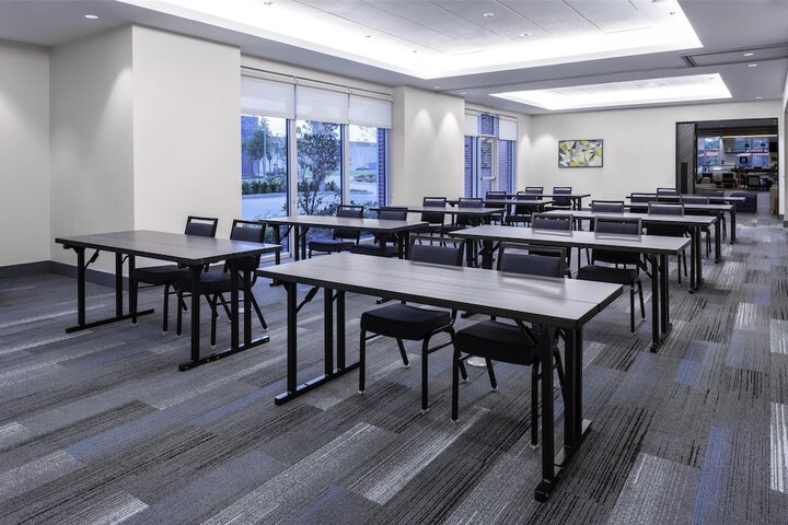 Hyatt House The Woodlands / Shenandoah
