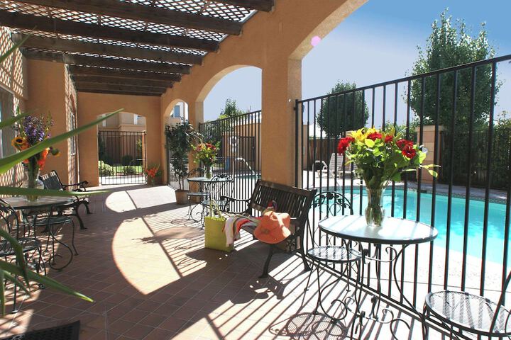 Pool 4 of 21