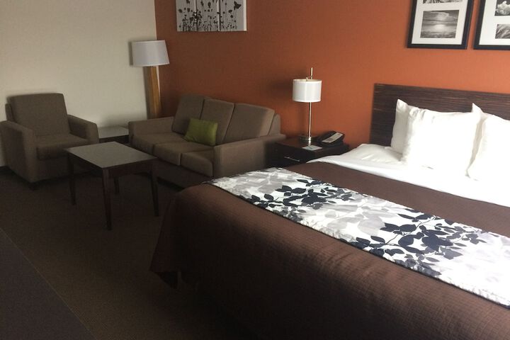 Room 28 of 37