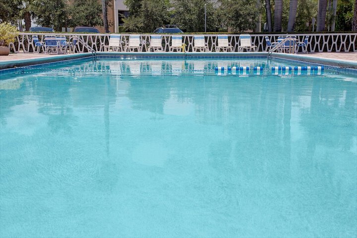 Knights Inn Hallandale