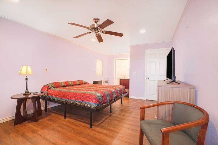 Room 30 of 64