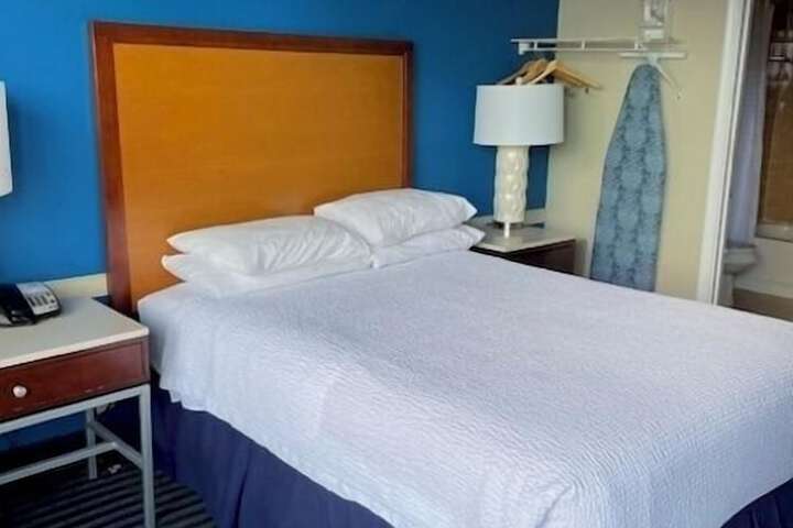 Room 21 of 24