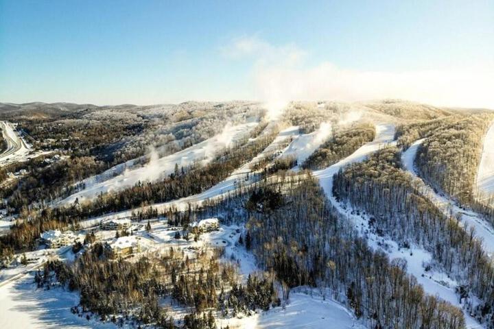 Breathtaking log house with HotTub - Winter paradise in Tremblant